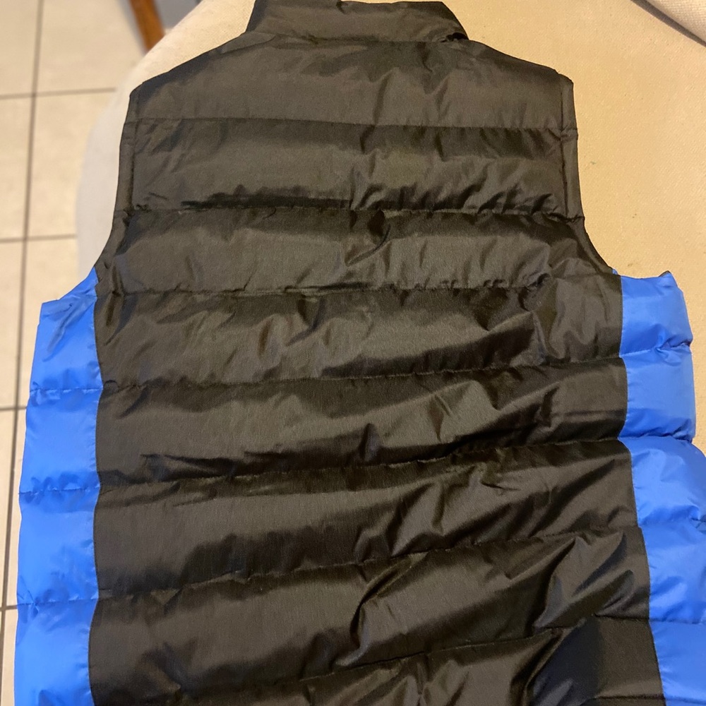 Jackets - Picture 2 of 4